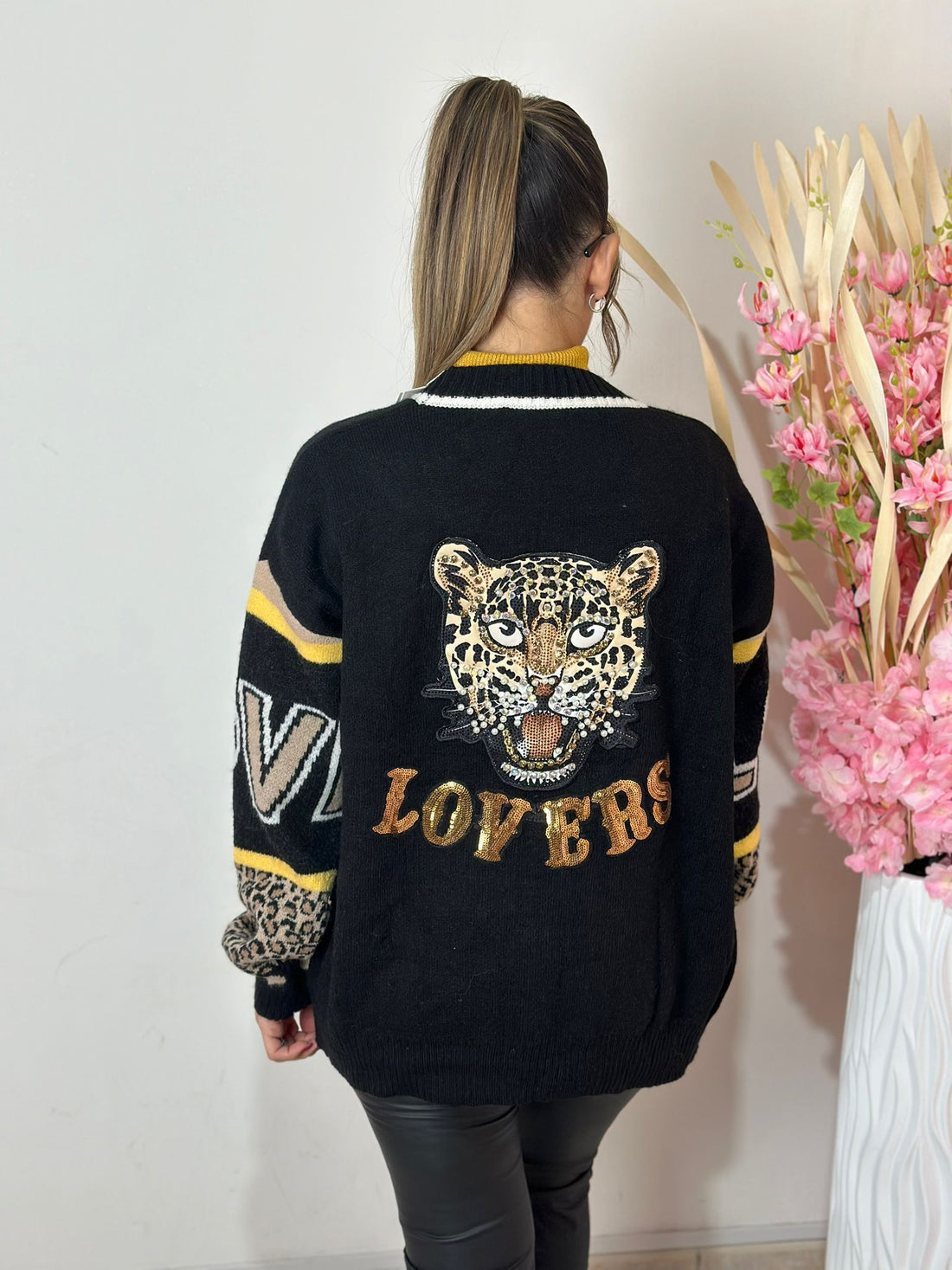Cardigan Tiger